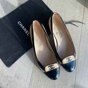Chanel Cap Toe Ballerina Flats, IT 37.5, US 6.5, Beige/Black Leather